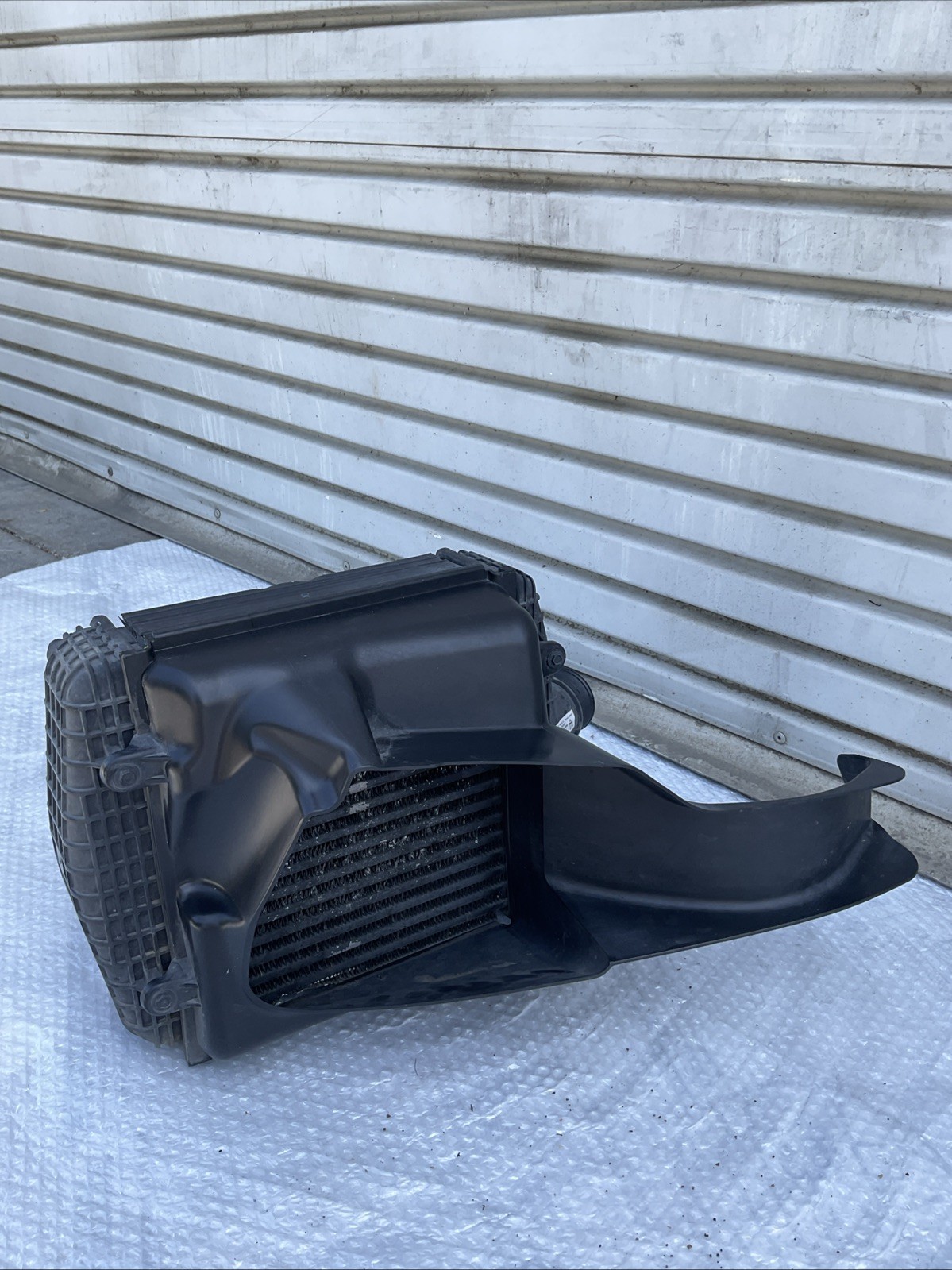 OEM 14-24 MASERATI GHIBLI 3.0L TURBO INTERCOOLER PASSENGER RIGHT 16474840