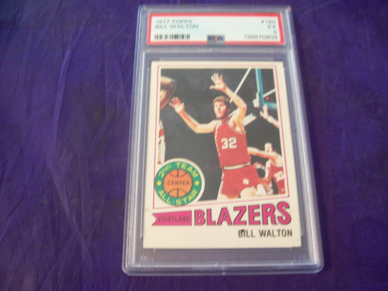 Bill Walton #120 (Basketball Cards 1977 Topps) — is it worth grading?
