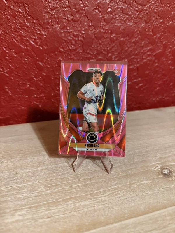 2025 Prizm FIFA Club World Cup Pedrinho Pink Seismic Prizm RC #75 /299