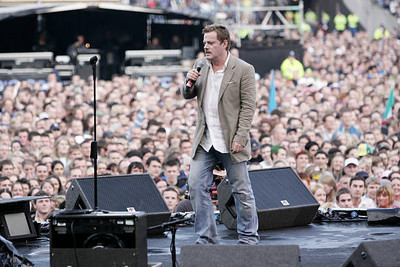 Comedian Eddie Izzard performs Live 8 Edinburgh concert Murrayfiel- Old Photo