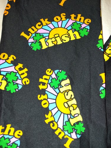 LuLaRoe Leggings One Size NWOT Black Luck Of The Irish Shamrocks NEW OS - Picture 2 of 3