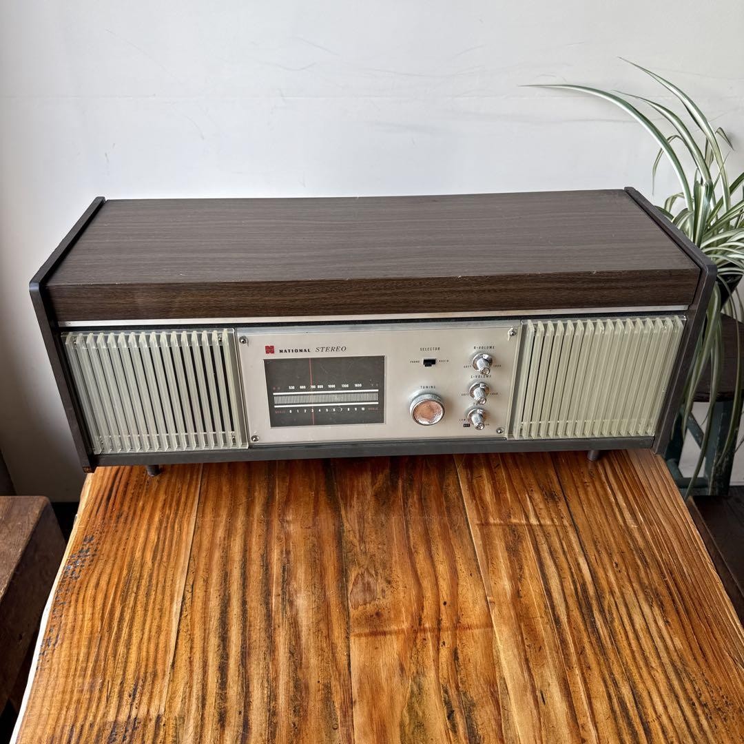 National SE-1300 Tube Stereo Table Radio Vintage Tested Record