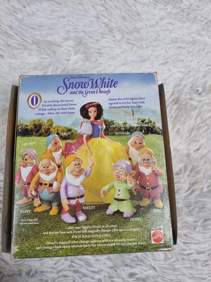 Boneca anã sonolenta branca de neve vintage 1992 Disney Mattel caixa olhos mágicos brinquedo - Imagem 3 de 4