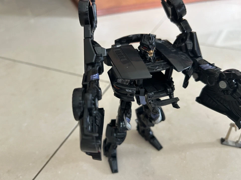 Transformers Deluxe Movie Series 2007: Barricade - Excellent Condition, Complete - Image 3 of 4