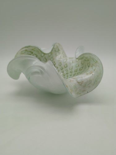 Antique MuranoHandBlown ArtGlass Bowl WhiteWithBubbles Gold Flecks 8"W 8"D 3.5H - Picture 5 of 14