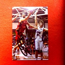 AUSTRALIAN BASKETBALLER CAMERON TOVEY HAND SIGNED 6X4 SYDNEY KINGS PHOTO