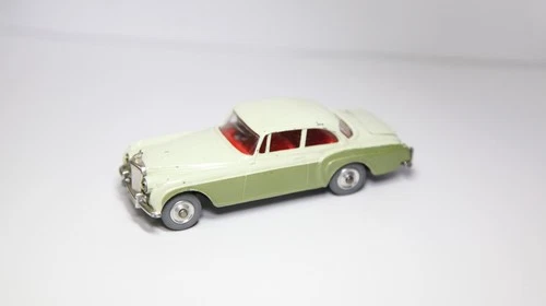 Corgi 224 Bentley Continental Saloon - Very Good Vintage Original 1960s Lot 2