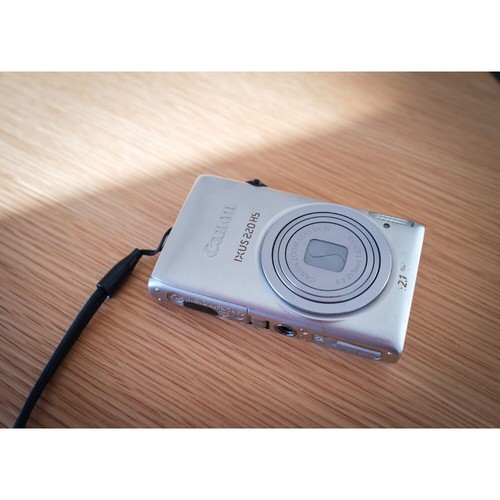 Canon IXUS 220 HS/ELPH 300 HS Digital Camera Exposure Compensation Silver Color - Picture 11 of 12