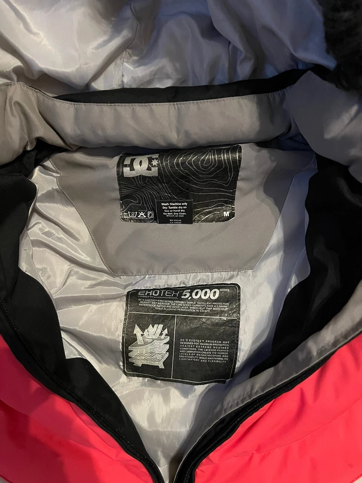 Y2K DC Womens White Full Zip Sleeveless Down Vest Ekotex 5000 Size Medium - Image 3 of 3