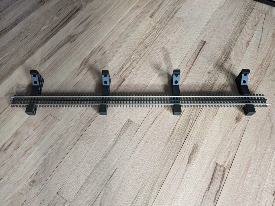 O Scale Wall Mount Room Kit for Lionel & Other Train Track (O Gauge) - Image 4 of 4