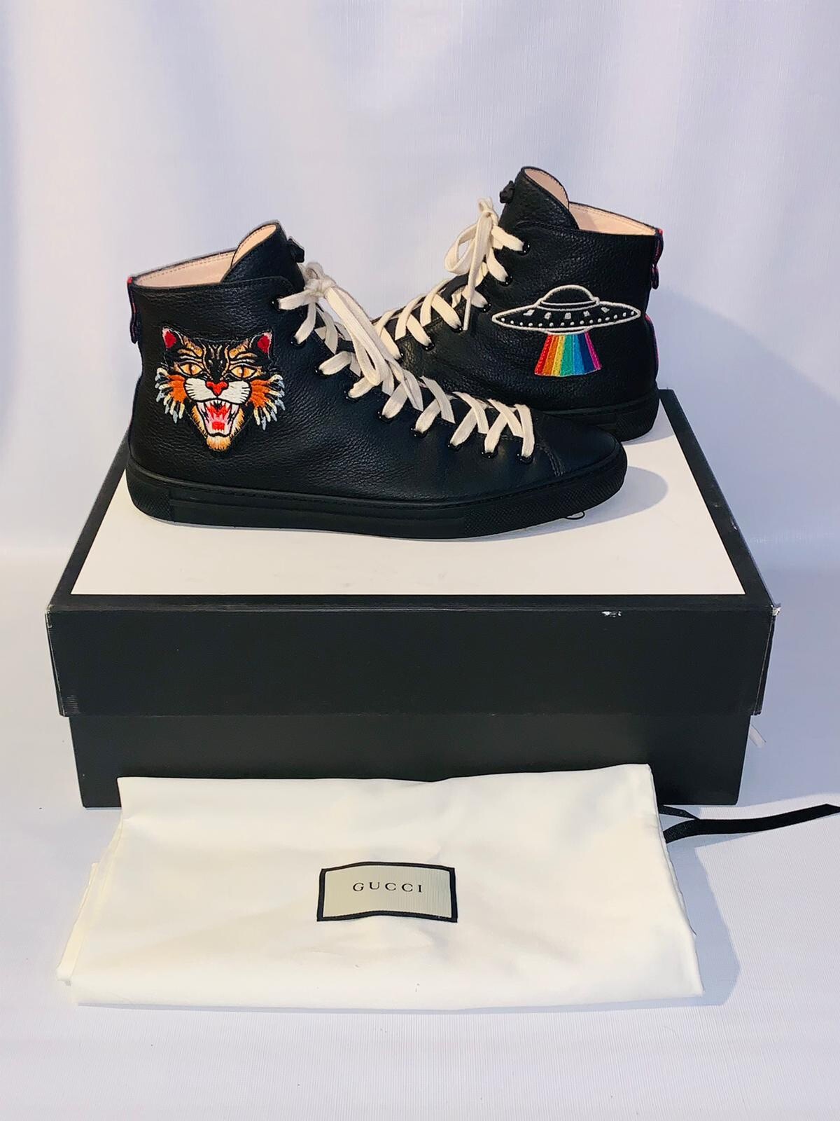 gucci tiger high top sneakers