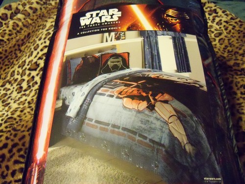 Star Wars The Force Awakens Reversible Twin Size Comforter AND Sheet Set NIP - Picture 4 of 5