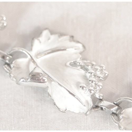 Collar Gargantilla Hoja Esmalte Blanco Sobre Tono Plata - Imagen 5 de 10