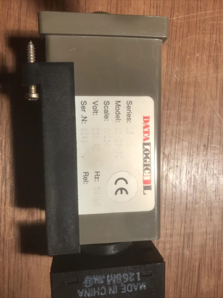 datalogic Lb 10-25-tc controller 230v Ac S/N 0141 With 8 Pin Socket Base - Image 3 of 4