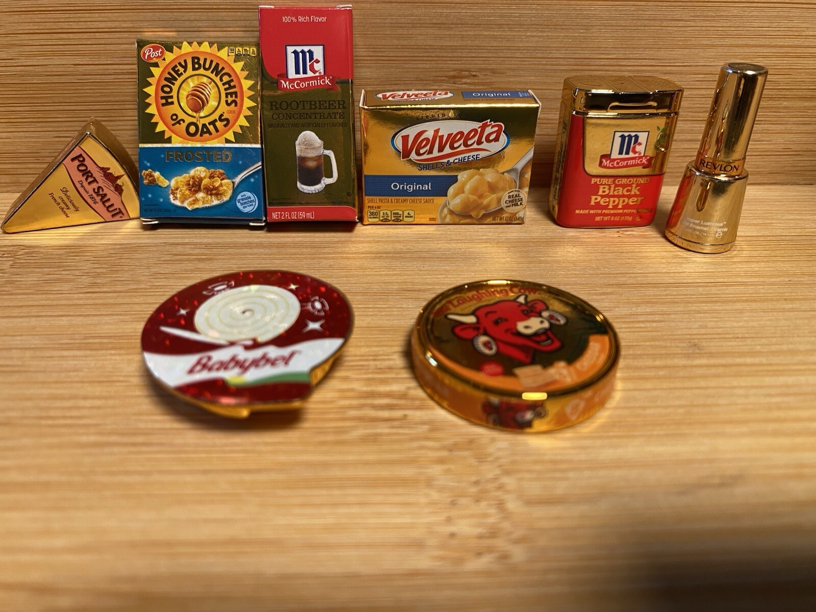 Discover Zuru’s Mini Brands Gold and Metallic Collectible Surprise Toys