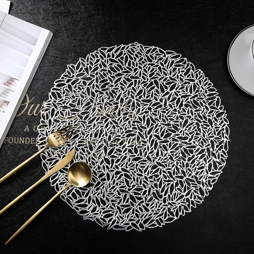 6/4 Stück Runde Tischsets Hohl PVC Mahlzeit Matte Anti-Heiß Esstisch Matte Steak Pad - Bild 18 von 26