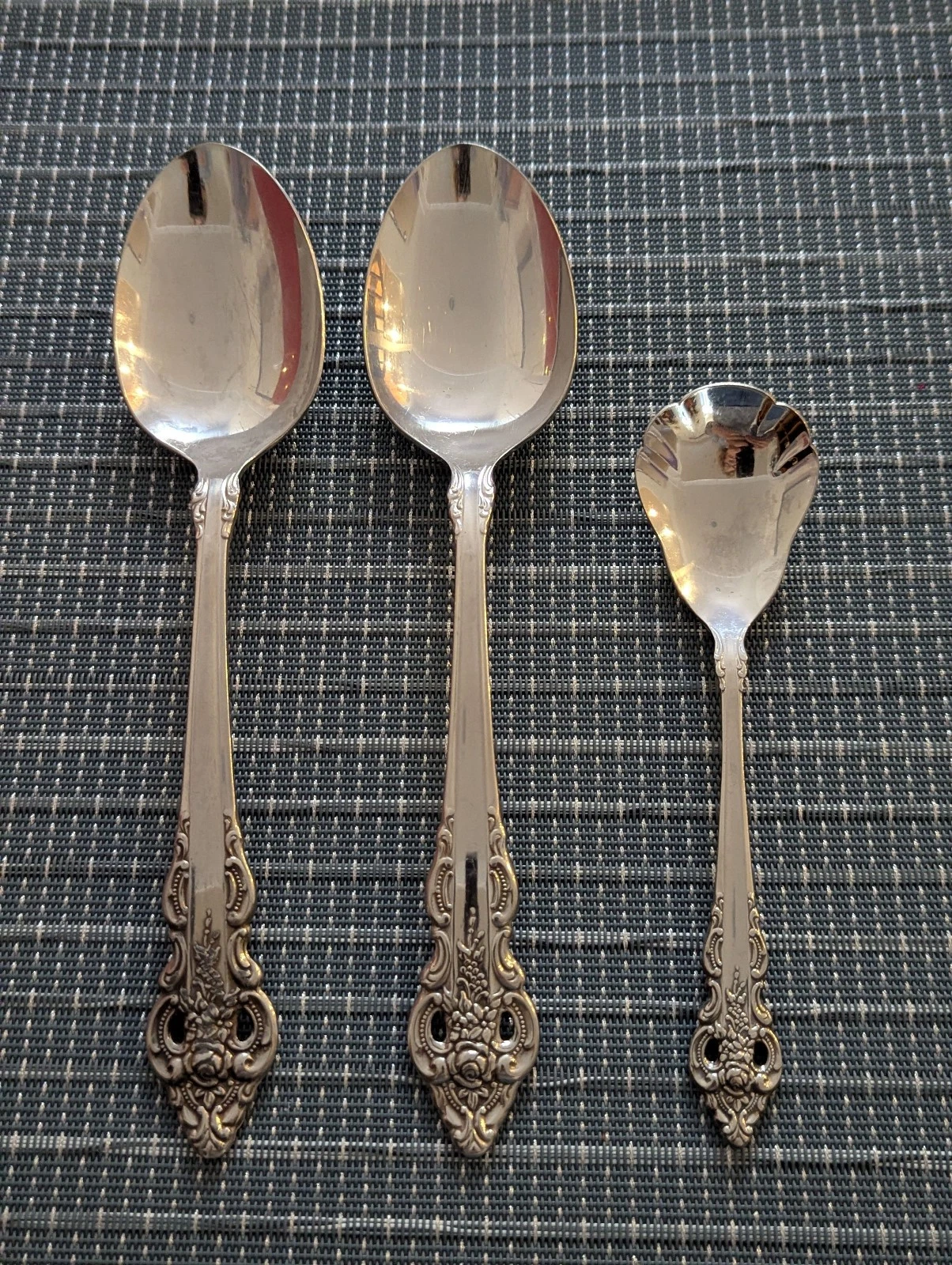 Oneida Community Stainless Flatware Cherbourg 2 Serving Spoons 1 Sugar Spoon
