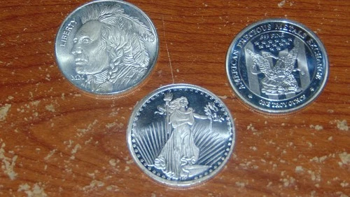 New Listing1 oz Silver Round lot of 3