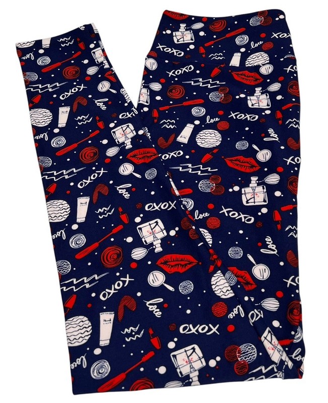 LuLaRoe Leggings TC Tall Curvy Makeup LIPS KISS Beauty LOVE Lipstick Art Heart