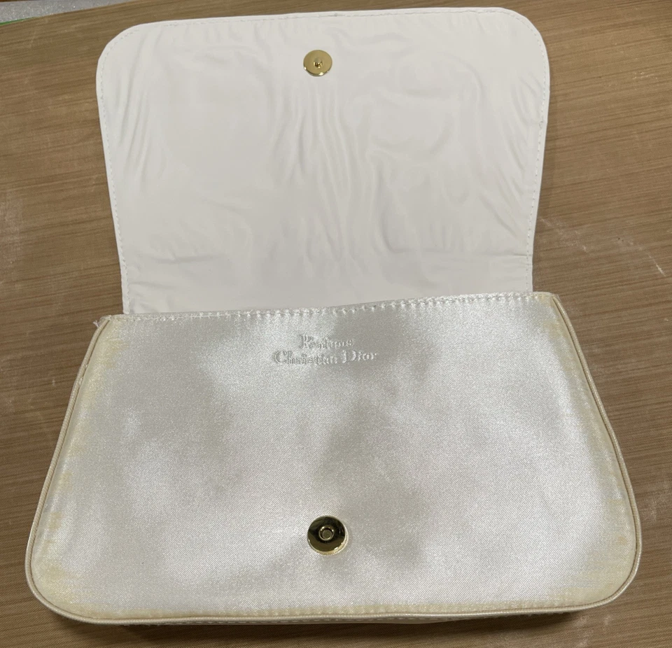 Bolsa de maquillaje Dior Foto 3 de 3