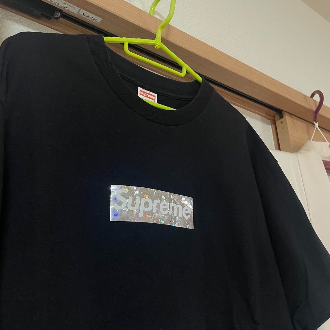 Supreme Silver on Black Hologram Box Logo T-shirt Men