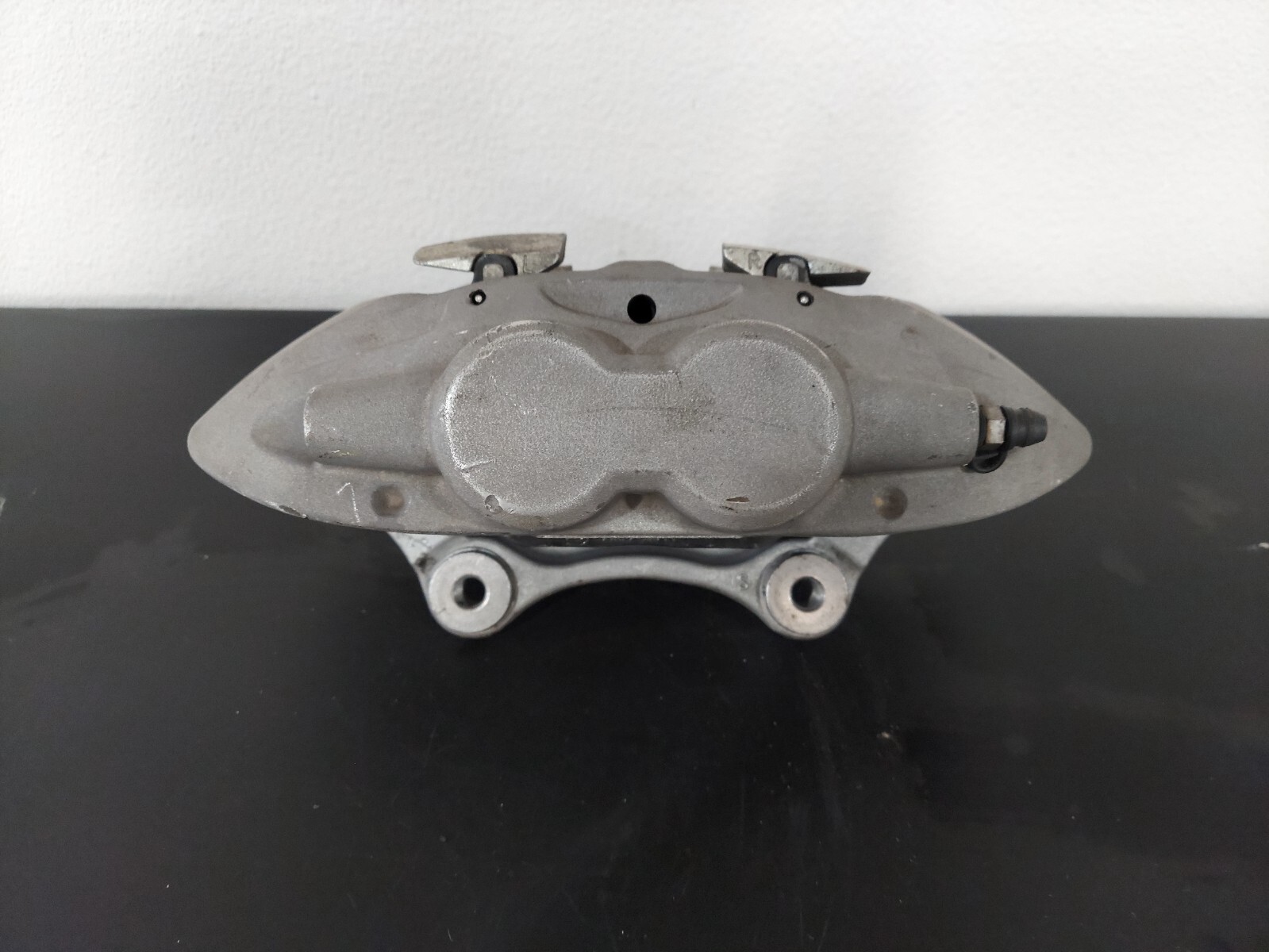 OEM BMW LH Front Brake Caliper - 4 piston Brembo for 340mm rotors 