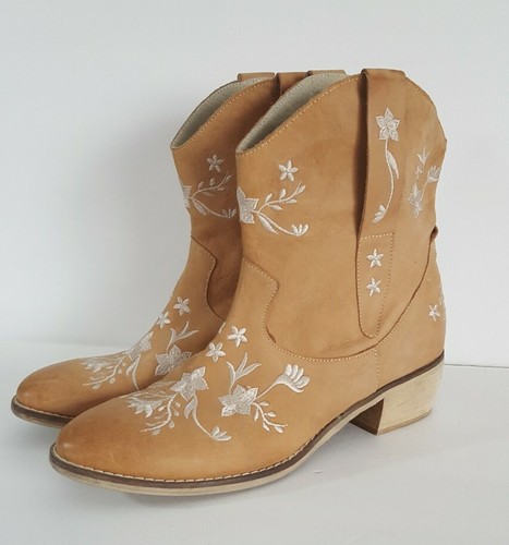 Kurt Geiger Carvela Womens Size 41 Tan 