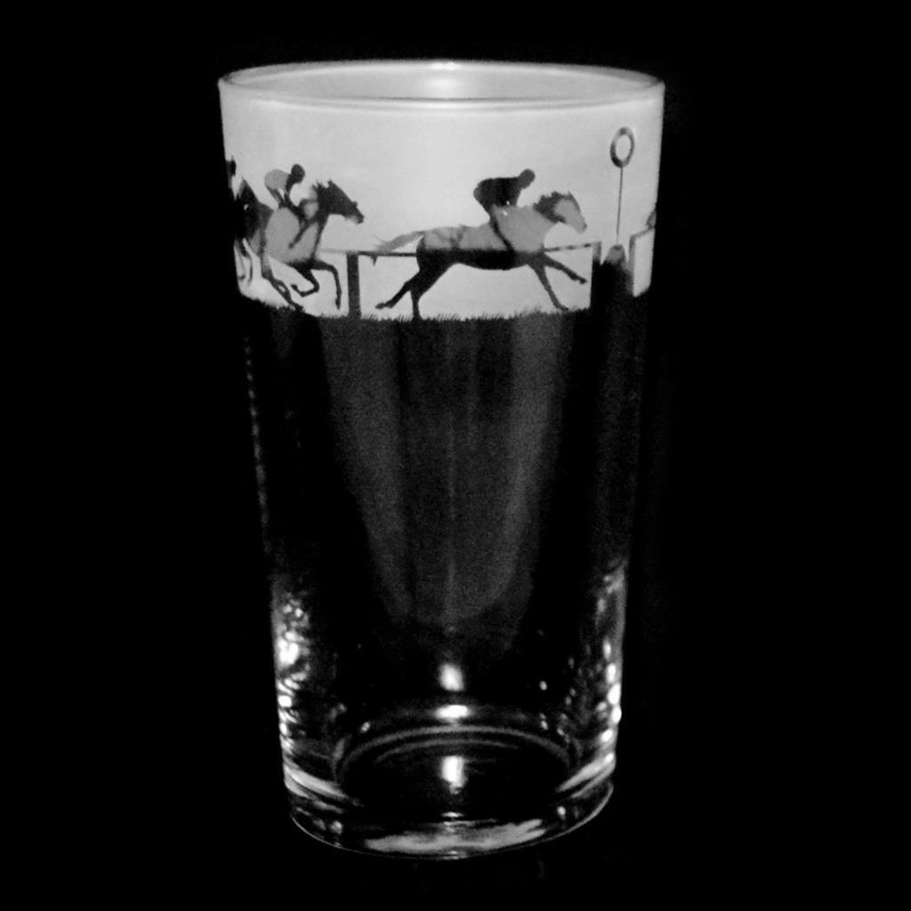 Beer Pint Glass Etched Decorative Drinking Sport Fathers Day Gift Horse Racing