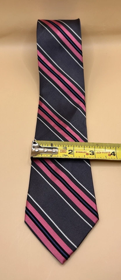 Corbata para hombre Van Heusen diseño a rayas rosa usada en excelente estado Foto 2 de 3