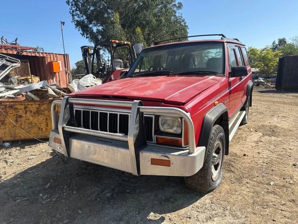 1994 Jeep Cherokee XJ AC Condenser 93-96 2.5L 4.0L Sport Classic #B487 - image 2 of 4