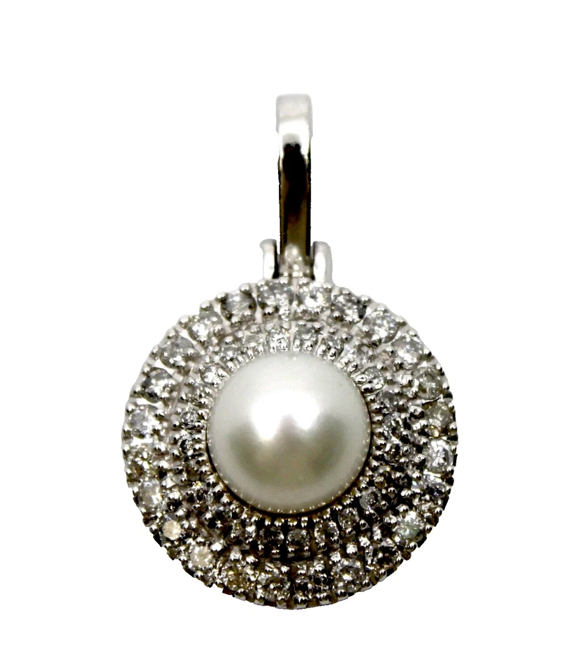 Delicado colgante redondo de diamantes y perlas naturales de oro blanco macizo de 14 k Foto 3 de 4
