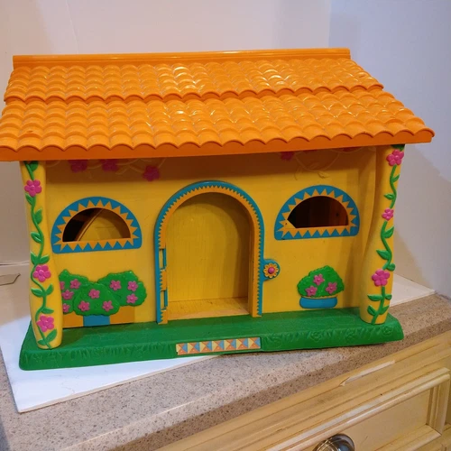 Dora The Explorer 2003 Pop Up Talking Doll House + Furniture/People WORKS