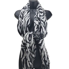 SJ Collection Black White Zebra Pattern Rayon 20/66" Made In India
