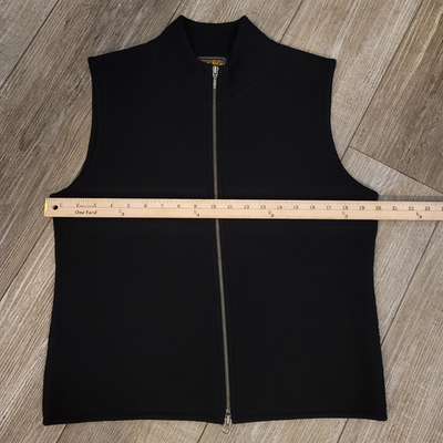 Vintage Woolrich Women's Size XL Black Full Zip 100 Wool Vest