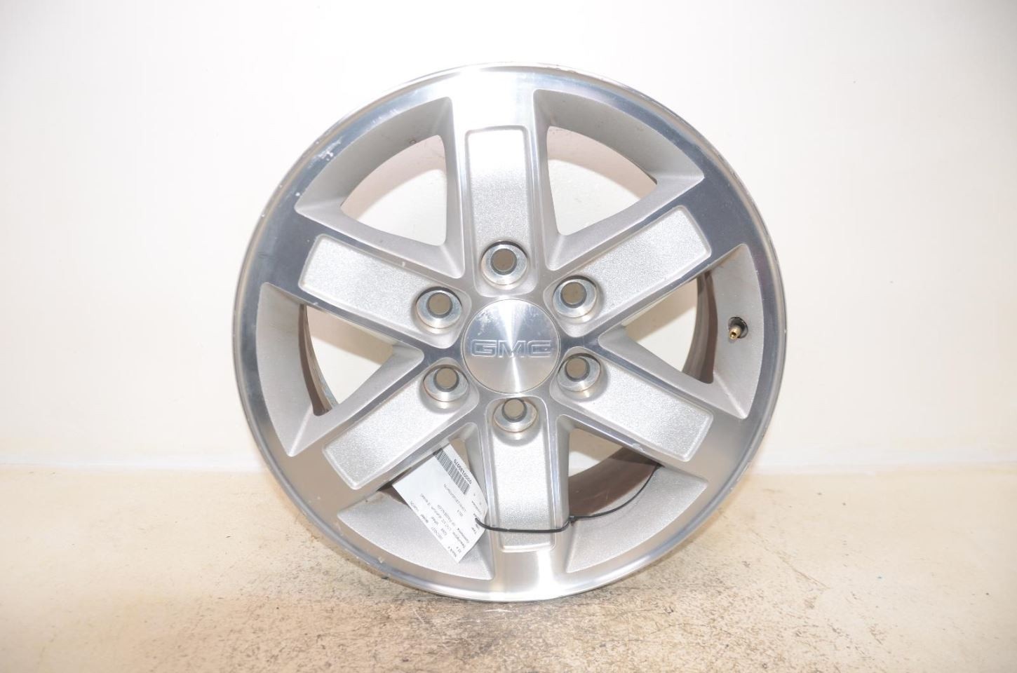 2007-2014 GMC YUKON 17x7.5 Silver Aluminum 6 Spoke Wheel Rim Opt. N88     773211