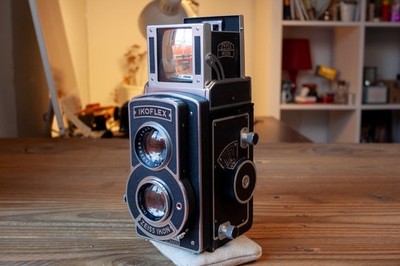 Zeiss Ikon Ikoflex III 853/16 Tessar 8cm f2.8 TLR 120 6x6 (80 mm f/2.8)