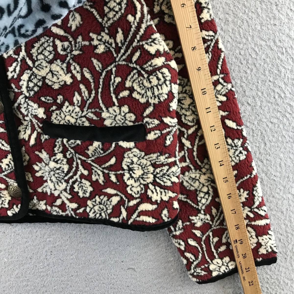 Vintage Tsunami Floral Fleece Jacket Women display picture 1