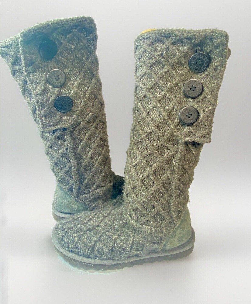 UGG Australia Classic Cardy Brown Crochet Knit Boots for Women Size US 6 S/N5649