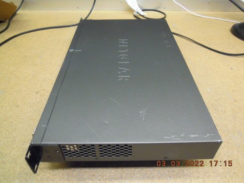 GS728TXS Netgear ProSafe 28-Port Gig Stackable Smart Switch w/ 10G Uplink #S235 - Afbeelding 6 van 12