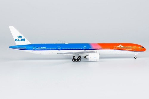 1:400 NG Models NG73041 KLM B777-300ER PH-BVA Aircraft Model+Free Tractor - Picture 3 of 10