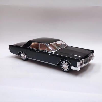 102-024 BOS 1/18 リンカーン Continental ブラック s-l400.jpg