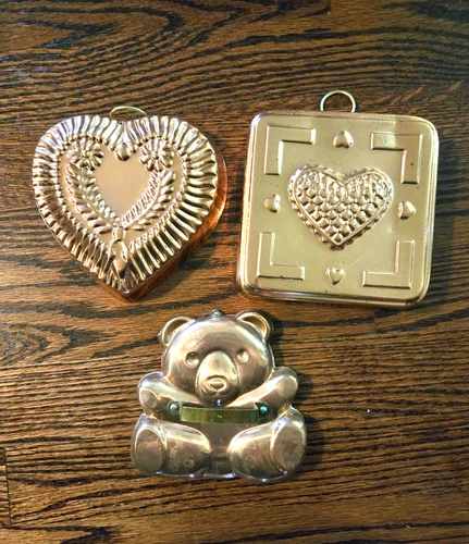 Lot of 3 Vintage Copper Jello Molds Wall Hangings hearts, bear cookie cutter