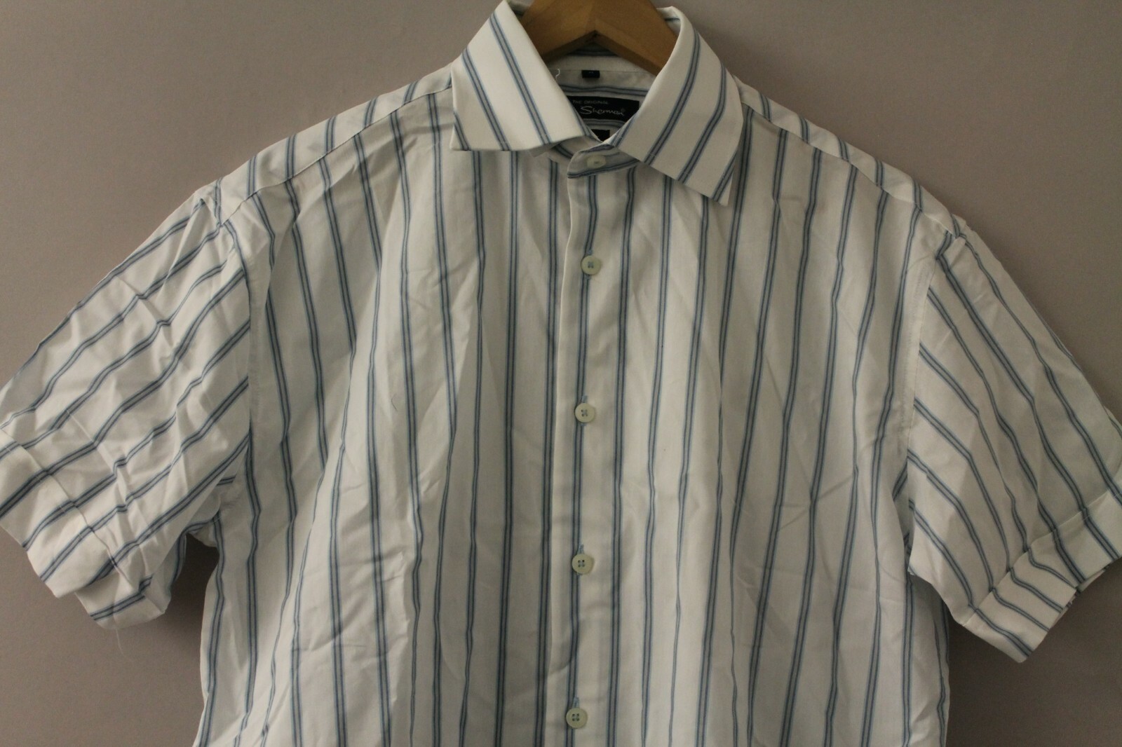 Picture 2 of 3