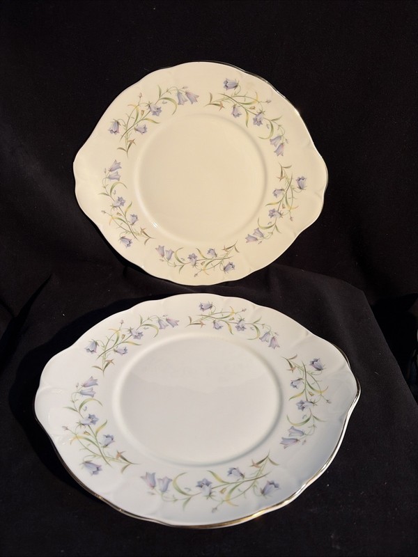 Lot of 2 VTG DUCHESS BONE CHINA HAREBELL CAKE PLATES 10x 9 GOLD TRIM 571 ENGLAND