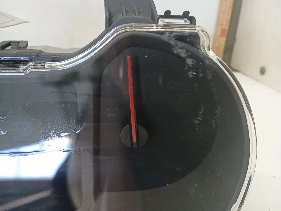 Velocímetro MPH de Chevrolet Corvette 12138216 2015 Foto 3 de 4