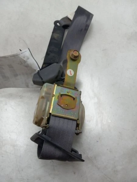 1991 TOYOTA PICKUP EXTRA CAB PASSENGER REAR SEAT BELT ASSEMBLY - Image 4 of 4