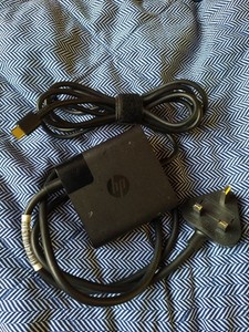 HP Elite X2 1012 G2 Laptop Ladegerät 65W USB-C Ladegerät UK Stecker Original Netzteil