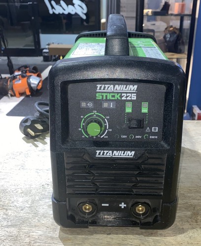 TITANIUM POWER STICK 225 - READ