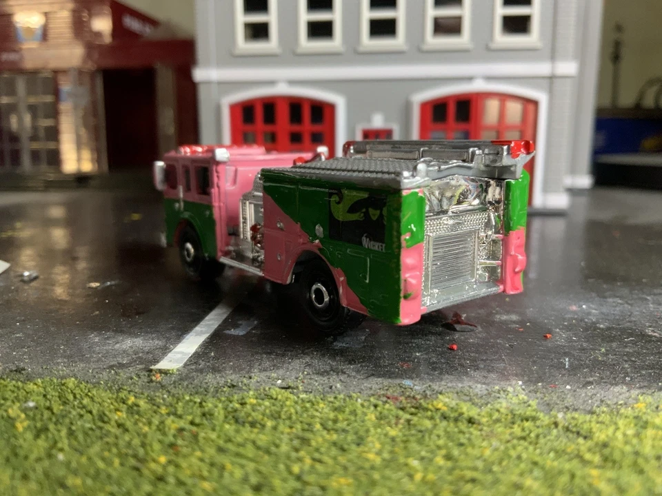 1:64 diecast Matchbox Wicked Themed Customized Pierce Arrow XT Fire Engine - Image 2 of 4
