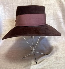 VINTAGE 1940's DELUXE VELOUR Brown Hat, Merrimac Body, Wide Ribbon Bow, Union
